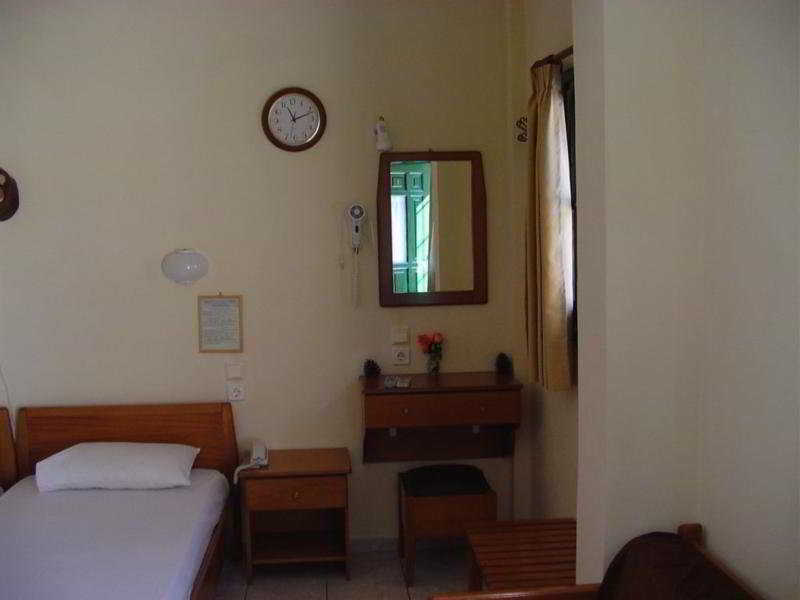 Aristotelis Apartments Frikes 외부 사진