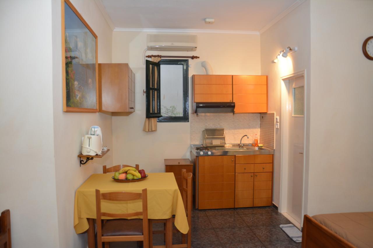 Aristotelis Apartments Frikes 외부 사진